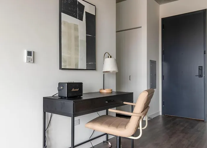 River North 1br W Pool Gym Nr Riverwalk L Chi-1030 Apartment